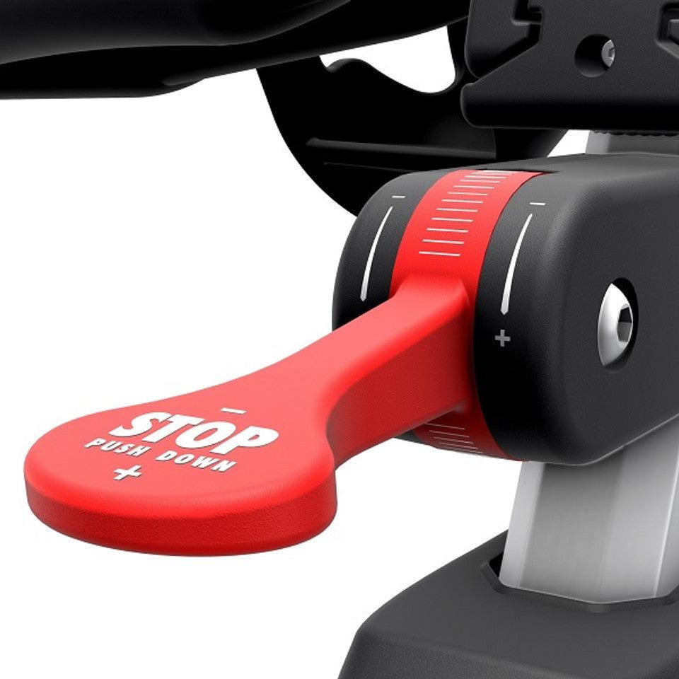 Life Fitness IC6 Indoor Cycle Adjustable Digital Display Bike